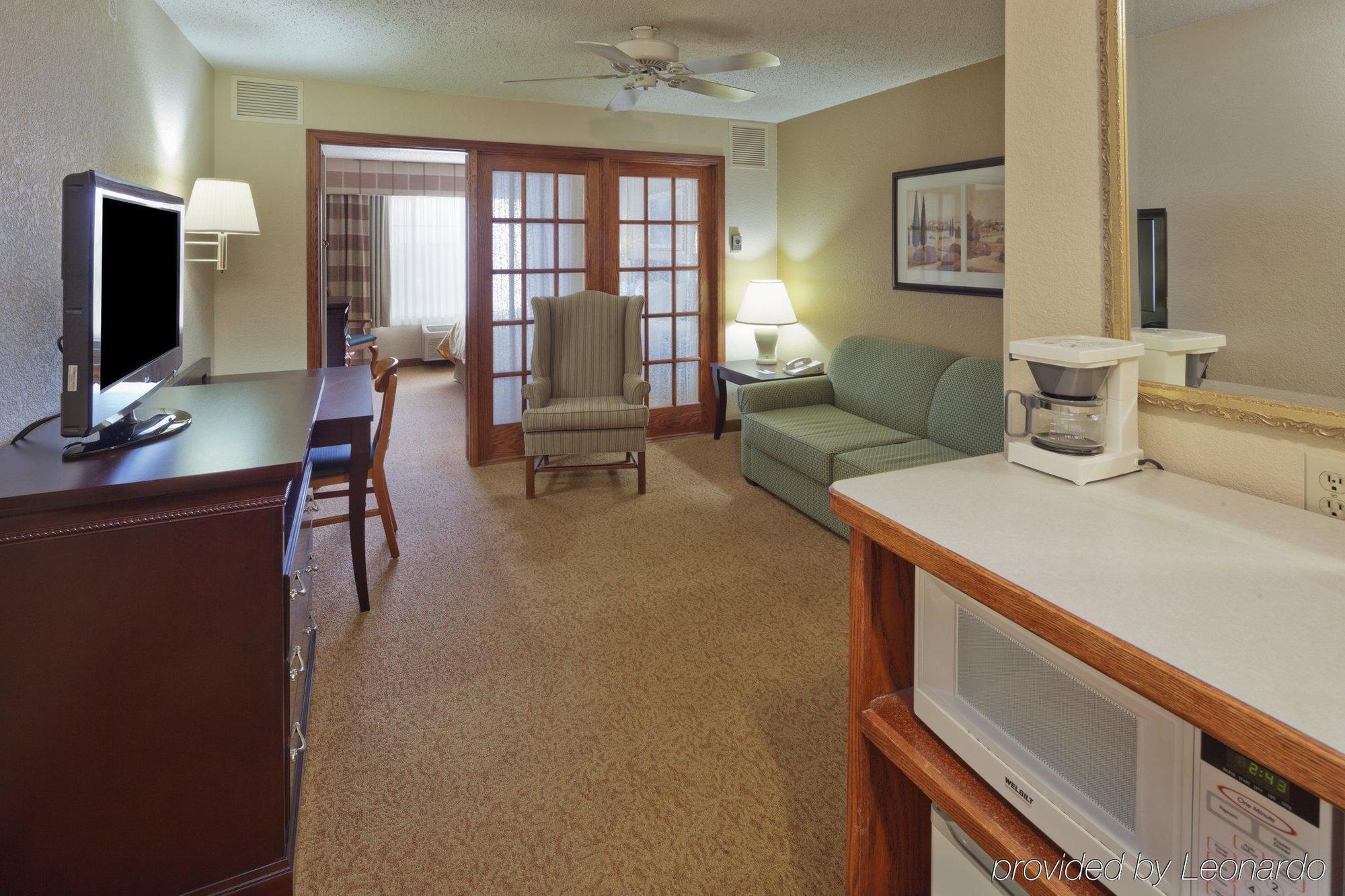 Country Inn & Suites By Radisson, West Bend, Wi Zewnętrze zdjęcie