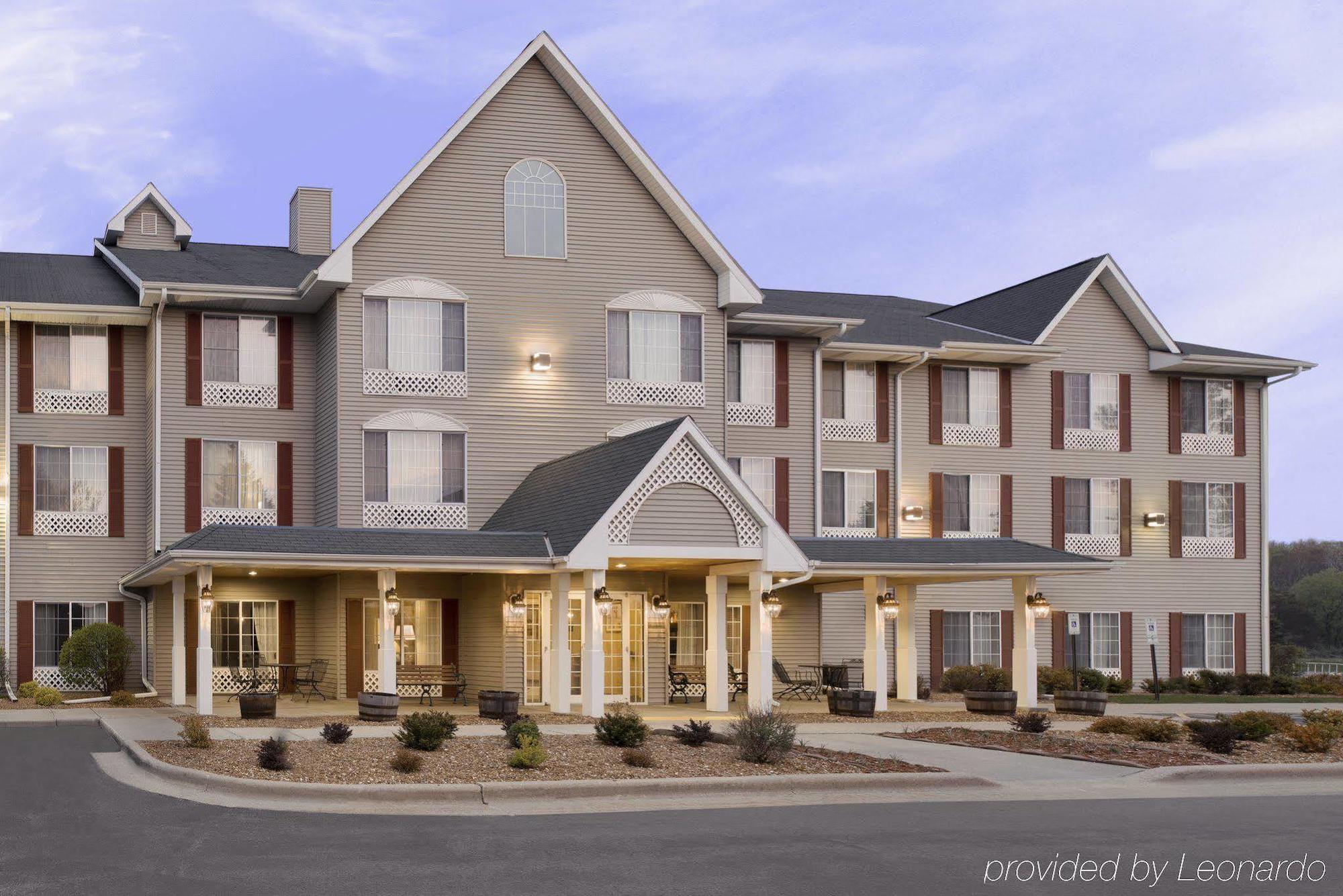 Country Inn & Suites By Radisson, West Bend, Wi Zewnętrze zdjęcie